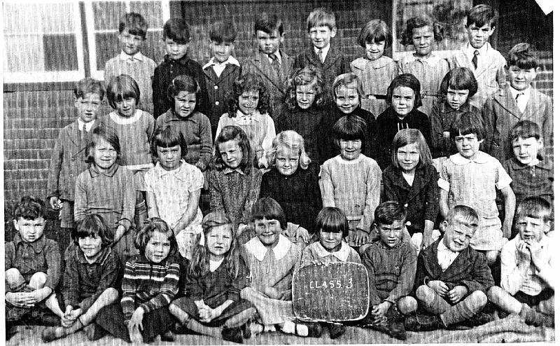 class 3 1933016.jpg